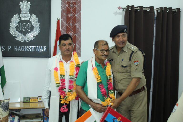 सेना से पुलिस तक सेवा का अद्वितीय सफर, अब मिला भावभीना विदाई सम्मान