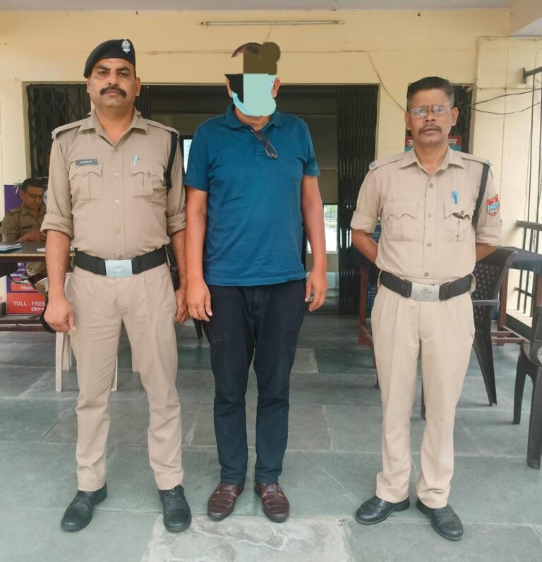 नाबालिक से छेडखानी व जान से मारने की धमकी देने वाले आरोपी को थाना कपकोट पुलिस ने किया गिरफ्तार।
