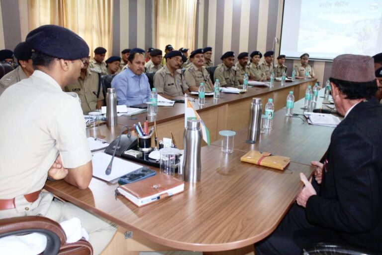 बागेश्वर से बड़ी खबर! आज 29 जुलाई 2025 को पुलिस लाइन सभागार में SP चंद्रशेखर घोडके की अध्यक्षता में मासिक कर्मचारी सम्मेलन और अपराध गोष्ठी का आयोजन