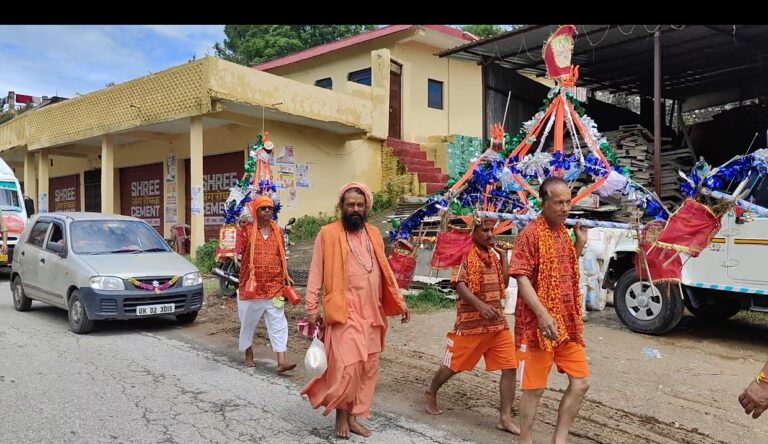शीतला माता मंदिर में कांवड़ियों का भव्य स्वागत, स्याल्दे वार्ड की जनता ने दिखाई आस्था और अपनापन