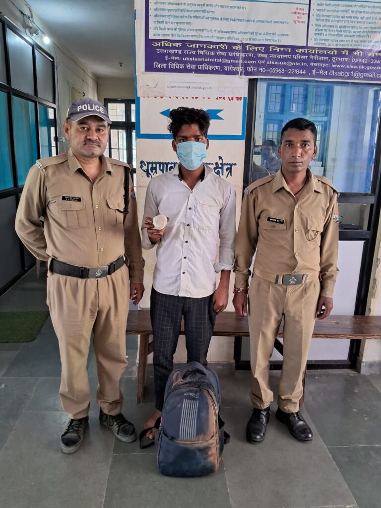 गांव में सुनार बनकर आया अंजान युवक, सोने की सफाई के बहाने गहने गायब… पुलिस ने खोला राज़