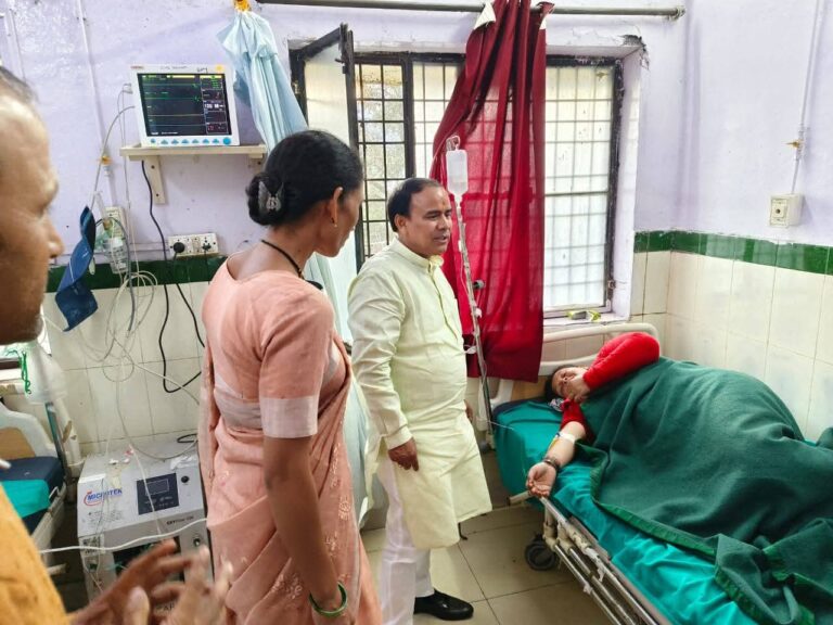 बैजनाथ अस्पताल में मंत्री धन सिंह रावत का निरीक्षण, अधिकारियों को दिए सख्त निर्देश