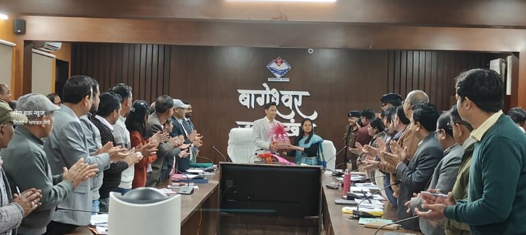 विकास की रफ्तार पर आयुक्त की सीधी नजर, हर विभाग को मिला सख्त संदेश