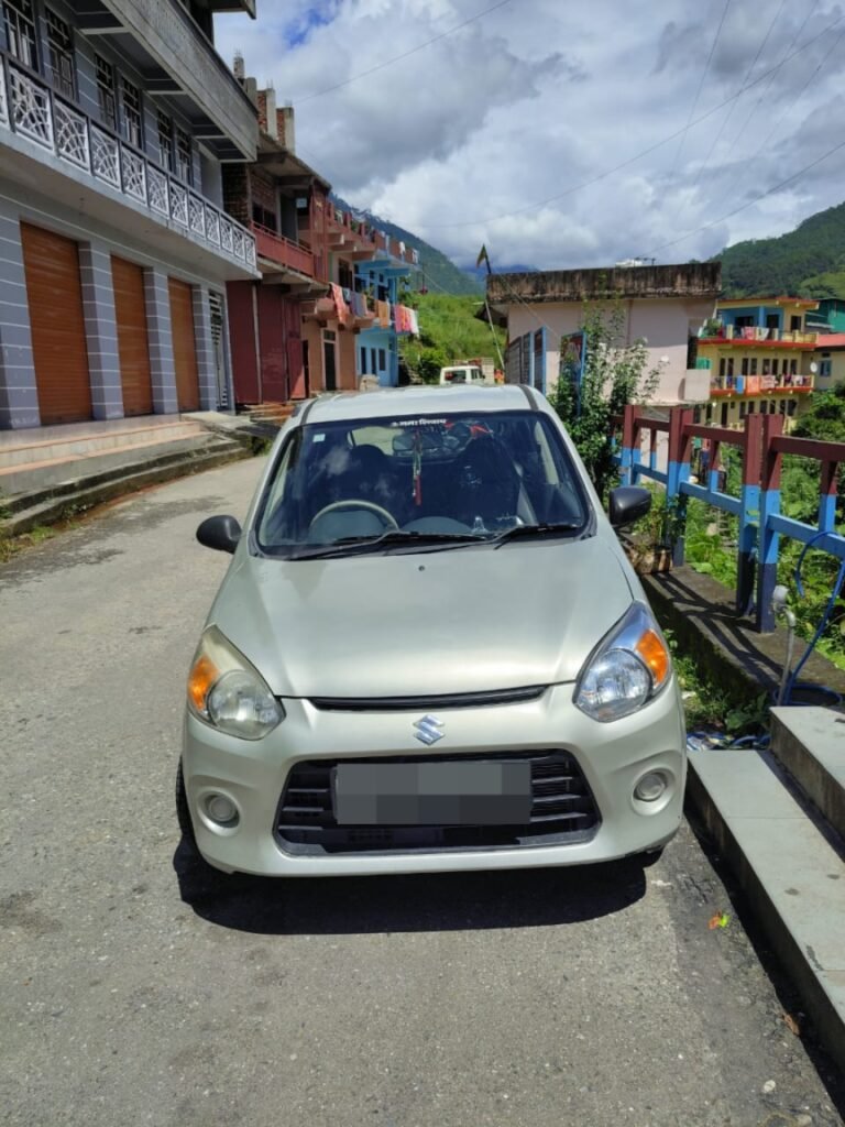 ‘ऑपरेशन प्रहार’ के तहत कपकोट पुलिस की बड़ी कार्रवाई, अल्टो कार से 144 पव्वे अवैध अंग्रेजी शराब बरामद