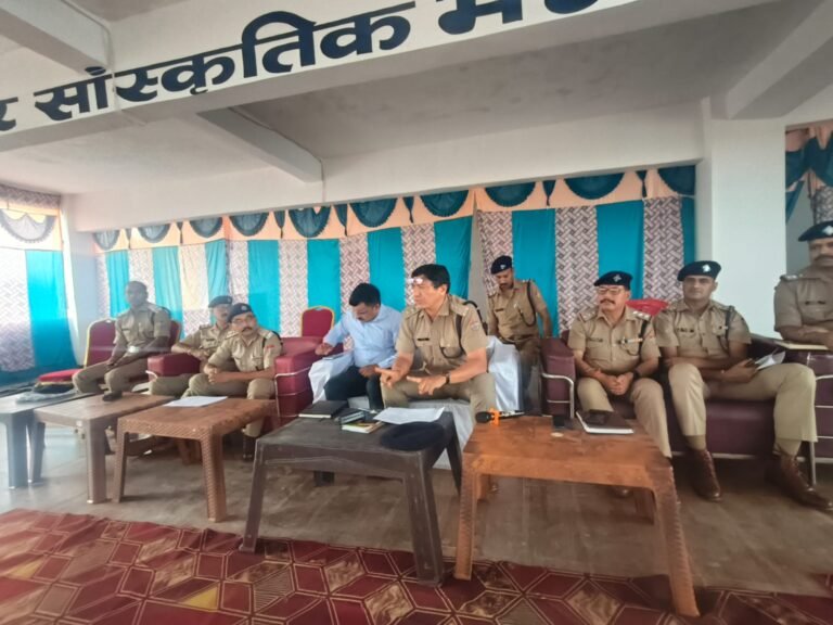 कोट भ्रामरी मेले में सुरक्षा का कड़ा पहरा, सीओ ने पुलिस बल को किया ब्रीफ; संवेदनशील स्थानों पर रहेगी पैनी नजर