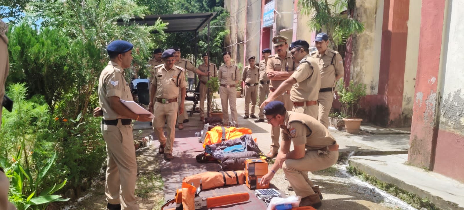 थाना कांडा के निरीक्षण में लंबित मामलों पर फोकस, सीओ कपकोट ने दिए त्वरित निस्तारण के निर्देश