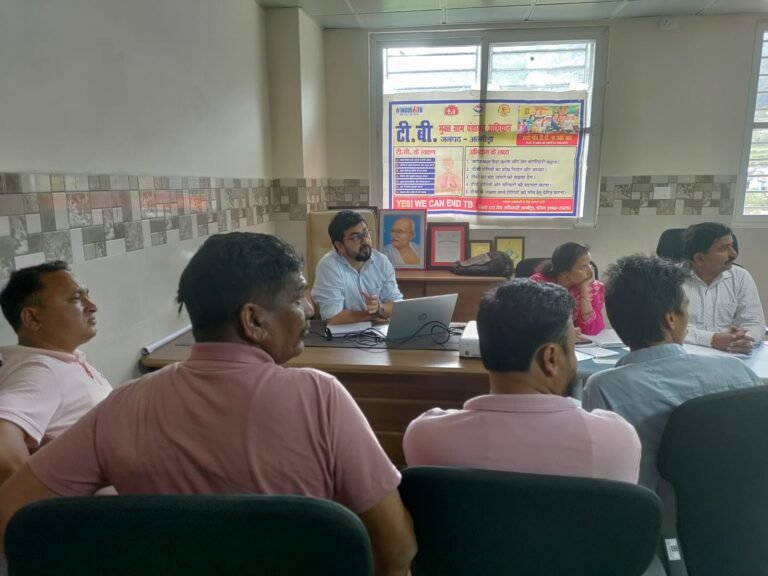 टीबी मुक्त भारत अभियान: सोमेश्वर में ग्राम प्रधानों और स्वास्थ्य कर्मियों को दिया गया प्रशिक्षण, टीबी मुक्त पंचायत बनाने पर जोर