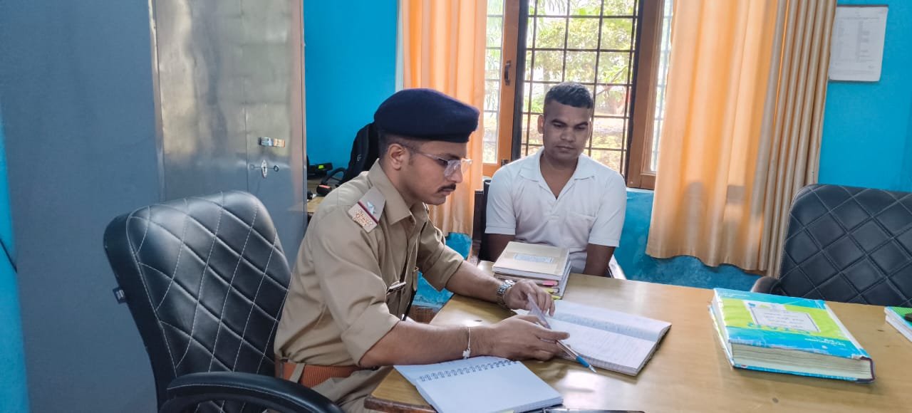 जिला कोषागार और ईवीएम वेयरहाउस की अग्नि सुरक्षा व्यवस्था परखी, प्रशिक्षु अग्निशमन अधिकारी ने किया निरीक्षण