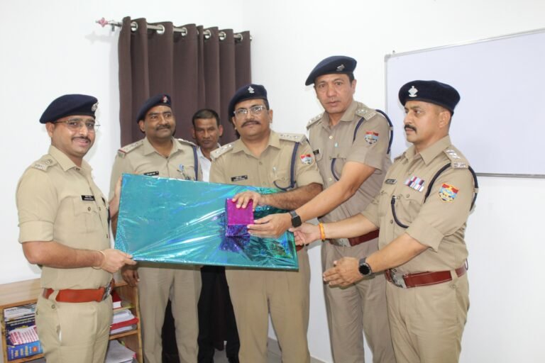 बागेश्वर पुलिस में फेरबदल: सीओ मनीष शर्मा को भावभीनी विदाई, राजेश साह ने संभाली नई जिम्मेदारी