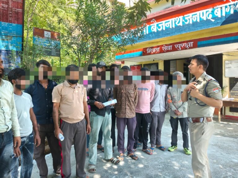 नशे से दूर रहें युवा, साइबर ठगी से बचें बुजुर्ग, महिलाओं को गौरा शक्ति एप की जानकारी