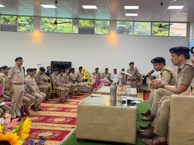 मुख्यमंत्री के बागेश्वर दौरे को लेकर पुलिस अलर्ट, एसपी ने अधिकारियों और जवानों को दिए सख्त निर्देश