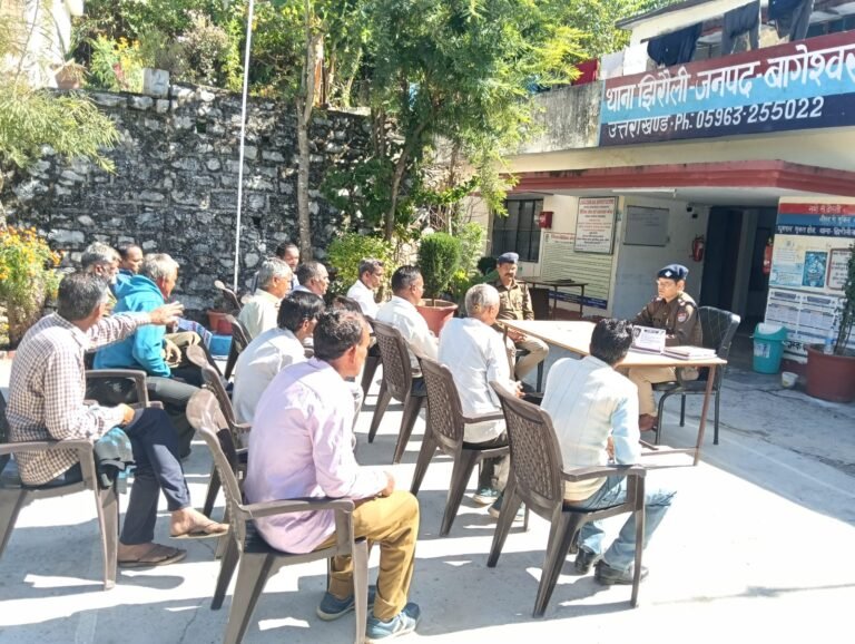 दीपावली से पहले झिरौली पुलिस अलर्ट, ग्राम प्रहरियों के साथ बैठक कर संदिग्ध गतिविधियों पर नजर रखने के निर्देश