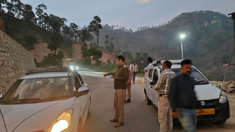 ऑपरेशन प्रहार: बागेश्वर में 65 वाहन चालकों पर कार्रवाई, 14 के कोर्ट चालान; बिना सत्यापन रह रहे 2 लोगों पर भी शिकंजा
